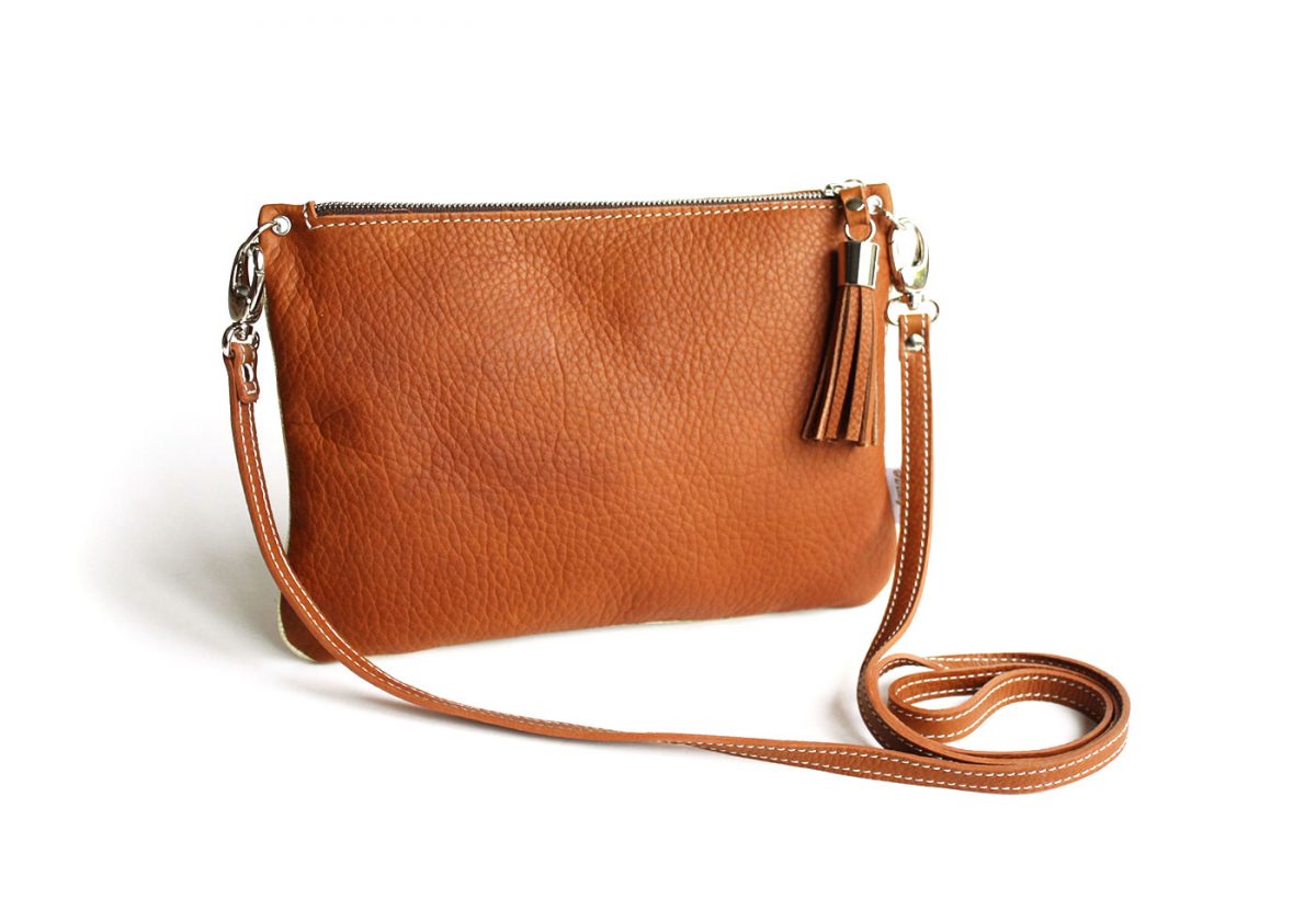 sac pochette cuir camel